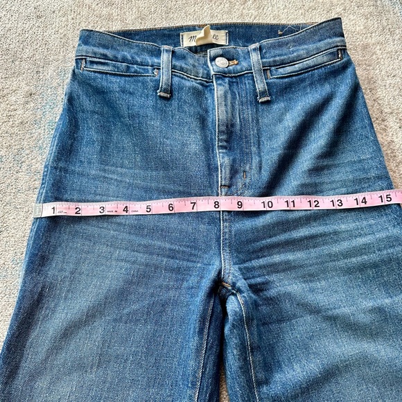 Madewell 11" High-Rise Flare Jeans in Mersey
Wash Size 24. In mint condition. - Picture 7 of 12